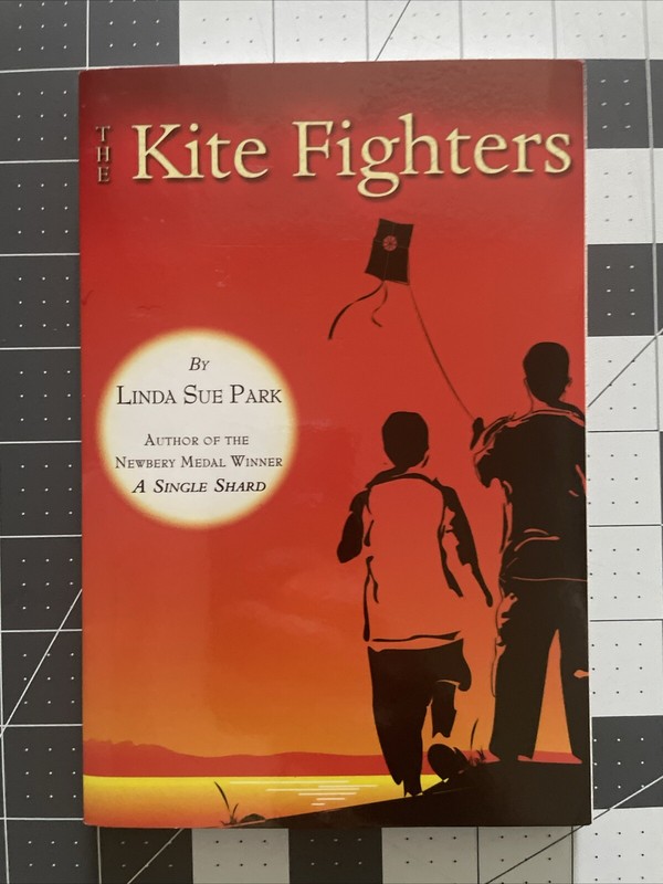 The Kite Fighters – Paperback By Park, Linda Sue – GOOD