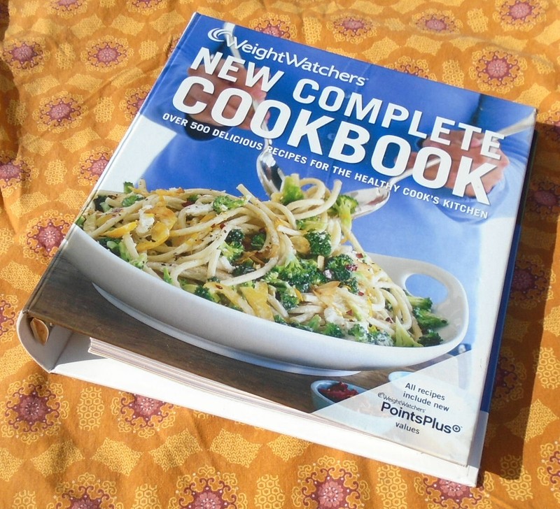 "Weight Watchers New Complete Cookbook" 436pages Illustrated HC 4th Edition Mint gallery