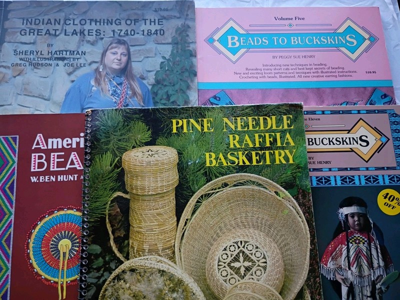 Lot Of 5 Native America Crafts Books: Beading, Pine Needle Basket Etc (1012)