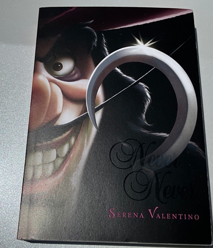 NEW Disney Villains Pack – Serena Valentino – “Evil Thing” & “Never Never” NIP gallery