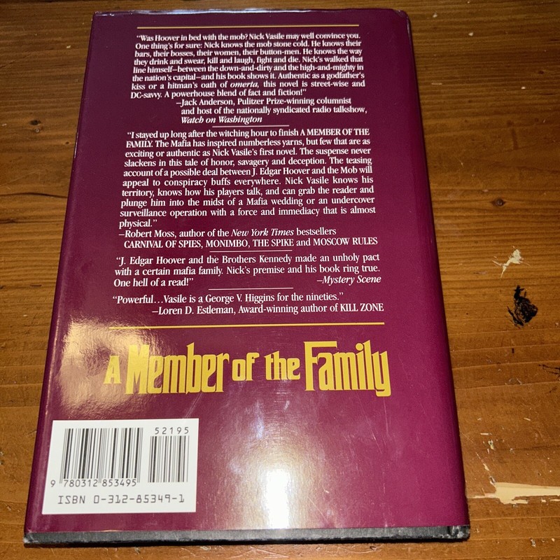 A MEMBER OF THE FAMILY by Nick Vasile 1993 HC/DJ ~ 1st Edition 1st Print K22 gallery