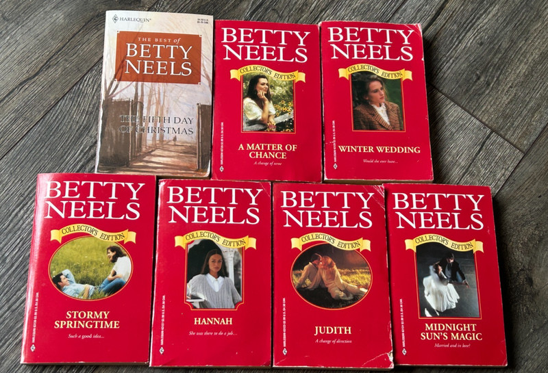 Betty Neels Harlequin Paperback Book 7pc Lot Collector’s Edition Romance Classic