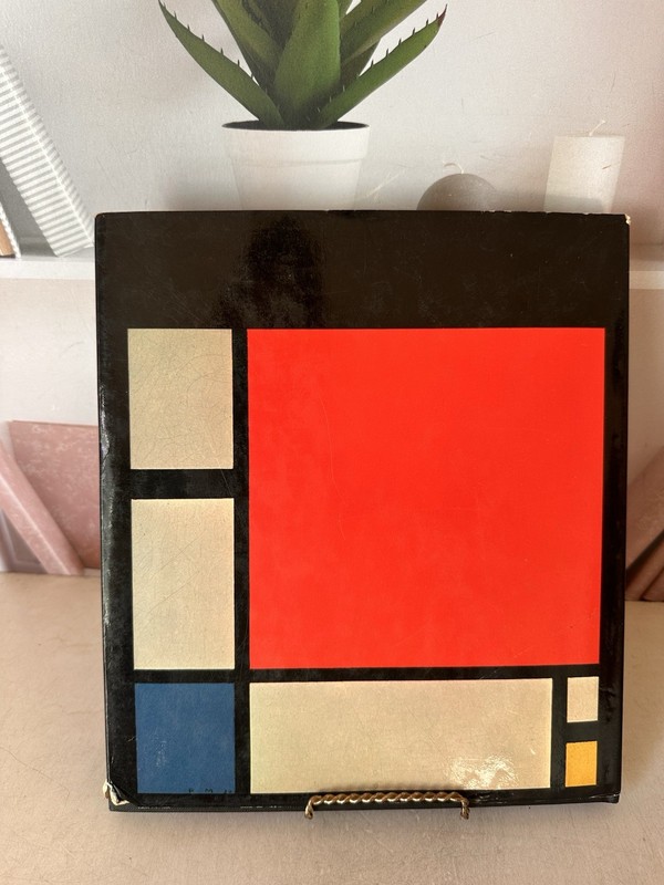 Book Modern Art Movements 1967 Hamlyn hardcover Trewin Copplestone Mondrian gallery