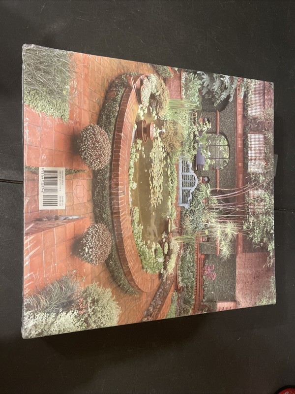Himalayan Style Shelters & Sanctuaries Claire Burkert (English) Hardcover Book gallery