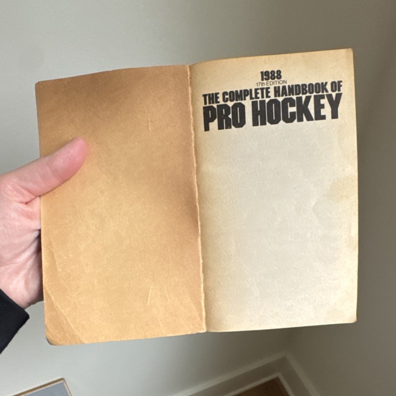 New American Library Complete Handbook of Pro Hockey Hollander Paperback 1988 N… gallery