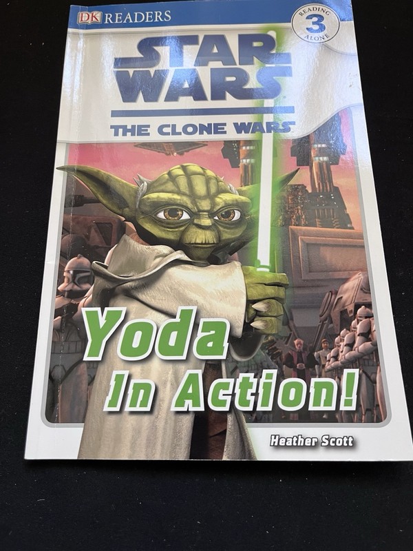 DK Readers Ser.: Clone Wars, Level 3 : Yoda in Action! by Simon Beecroft, Dorlin