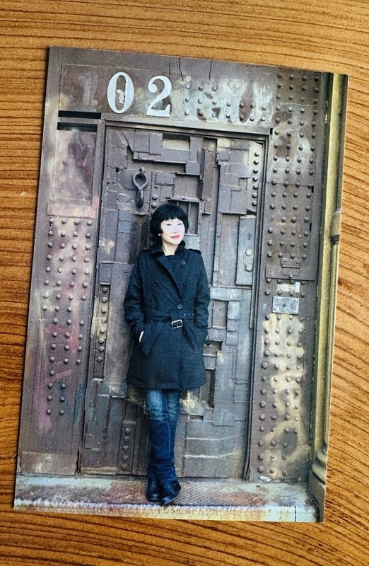 NEW - Amy Tan's 25th Anniv. - The Joy Luck Club with Authors Signature Card gallery