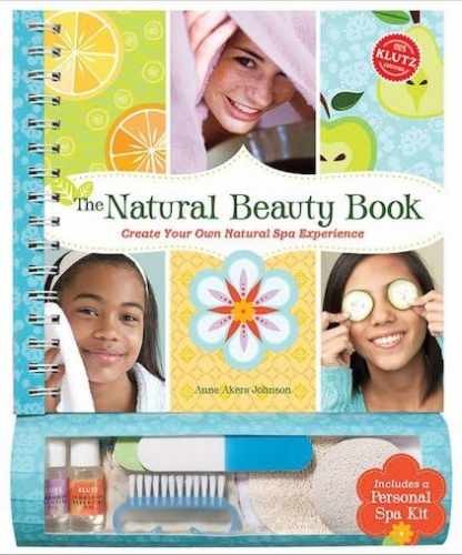 The The Natural Beauty Book: – Paperback, by Akers Johnson Anne – Acceptable n