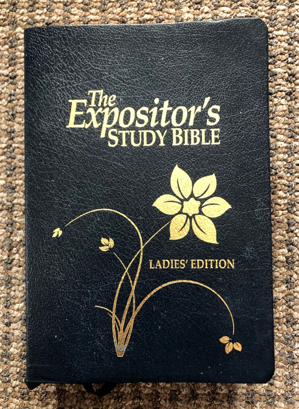 “Expositor’s Study Bible: Ladies Edition”: Leather, Swaggart Ministries, KJV