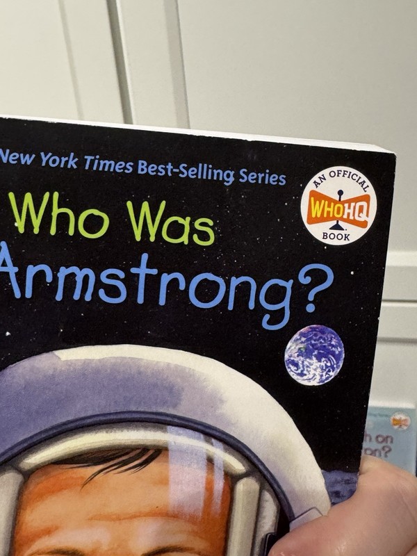 Who HQ Books, Lot Of 11 by Who HQ Trade Paperback Grosset & Dunlap gallery
