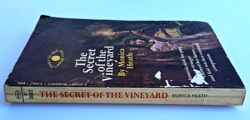 VTG Easy to Read New American Library THE SECRET OF THE VINEYARD Monica Heath gallery