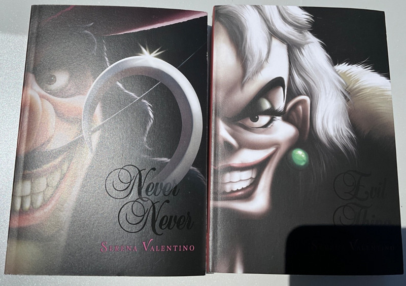 NEW Disney Villains Pack – Serena Valentino – “Evil Thing” & “Never Never” NIP