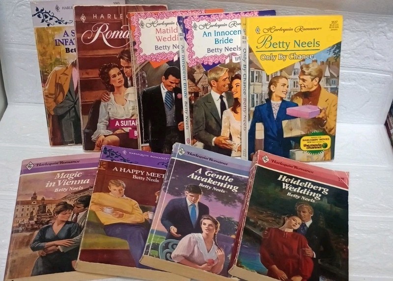 Book Lot Of 🩷20🩷 Harlequin Romance Paperbacks Betty Neels