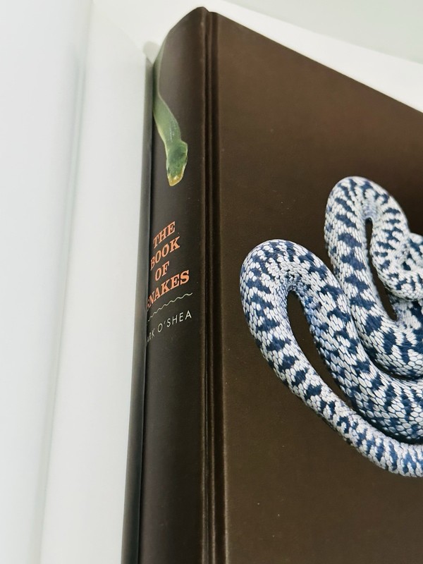 Book of Snakes: A Life-Size Guide to Six Hundred Species From Around the World gallery