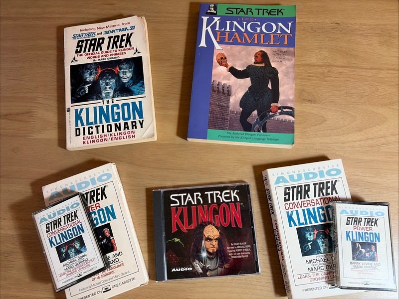 Star Trek Klingon Language Lot Dictionary Hamlet Power Klingon CD Cassette Books