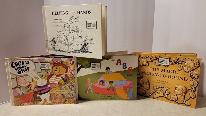 Wonder World Books Gilbert Beers Lot of 4 Hardcover Books