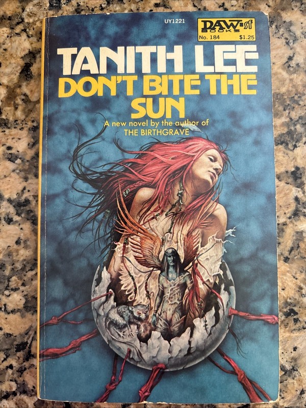Don’t Bite The Sun by Tanith Lee 1976 1st Printing DAW Paperback