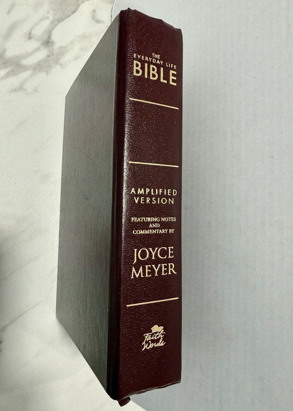 Joyce Meyer The Everyday Life Bible Amplified Version Leather Bound 2009
