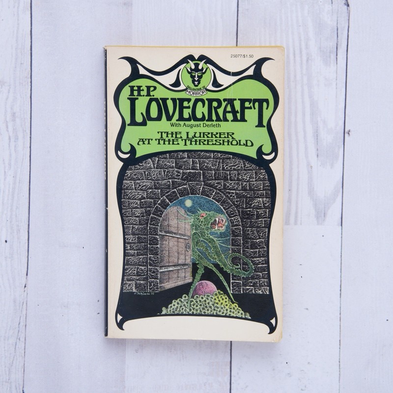 The Lurker at the Threshold by H.P. Lovecraft August Derleth Ballantine 1976 PB