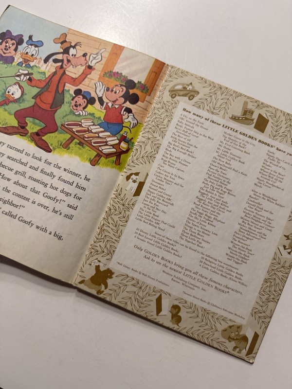 Walt Disney Mickey Mouse Best-Neighbor Contest Little Golden Book 1980 VTG gallery