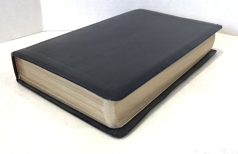 The New OPEN Holy Bible NKJV Reader's Edition Nelson 1453 Black Bonded Leather gallery