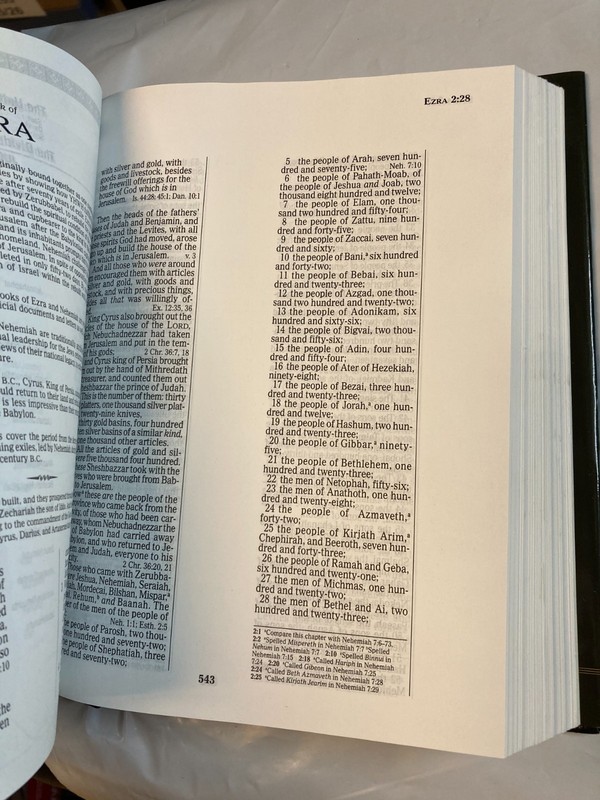 The Legacy Study Bible-NKJV by Hank Hanegraaff General Editor, Hardcover DJ 2007 gallery