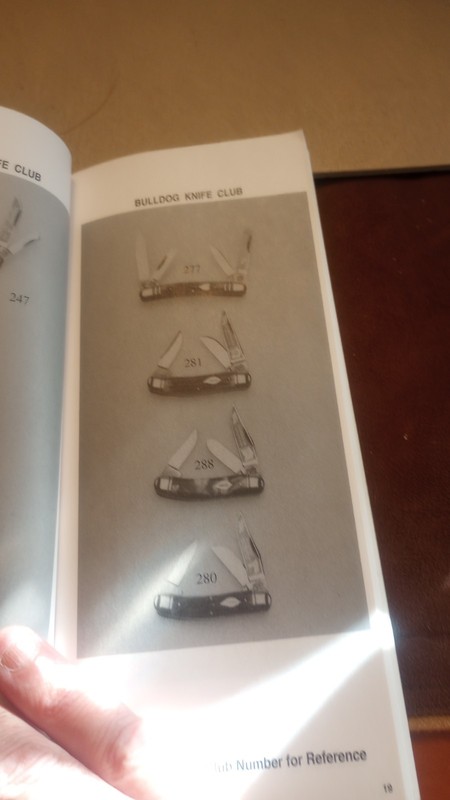 POCKET KNIFE TRADERS PRICE GUIDE Volume 1 1993 Edition - Jim Parker - 328 Pages gallery