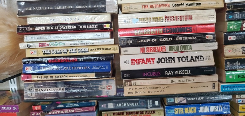Misc Books History Military Novels Biography Cartoon Complete Your Collection #4 gallery