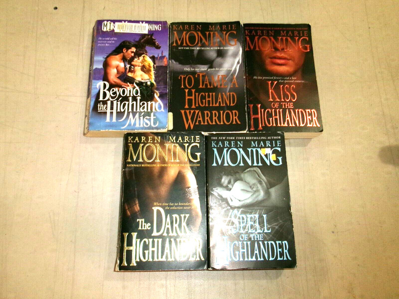 Highlander Series by Karen Marie Moning (5 From Series-Titles Below) Lot 6939