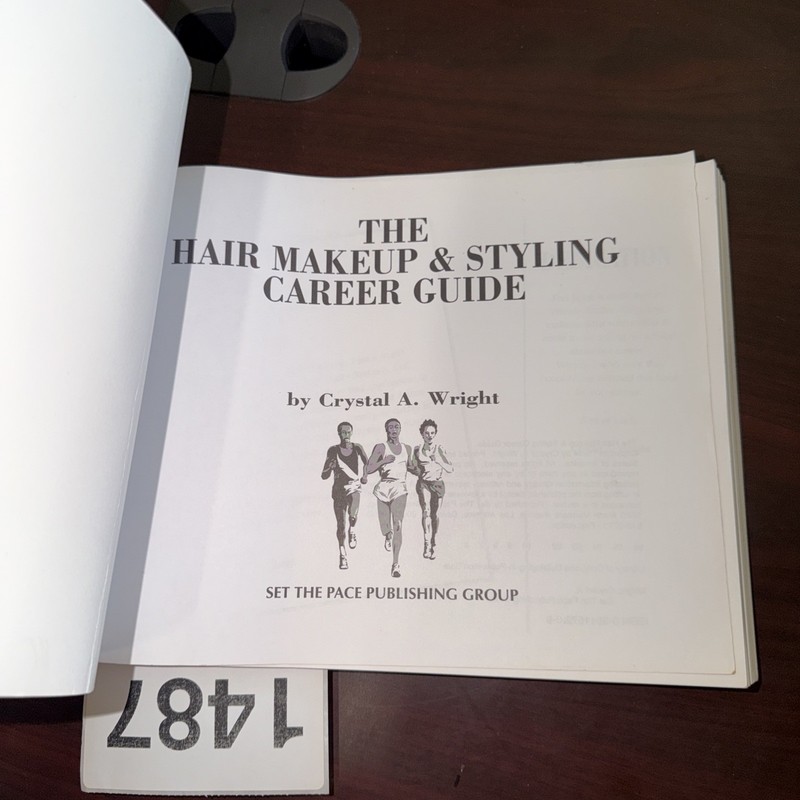 Hair, Makeup and Styling Career Guide by Crystal A. Wright (1995, Trade Paperbac gallery