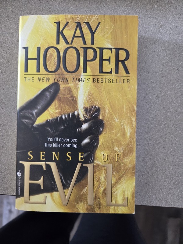 Kay Hooper Lot Of 9 Books. Paperback. Crime Mystery Thriller Suspense gallery