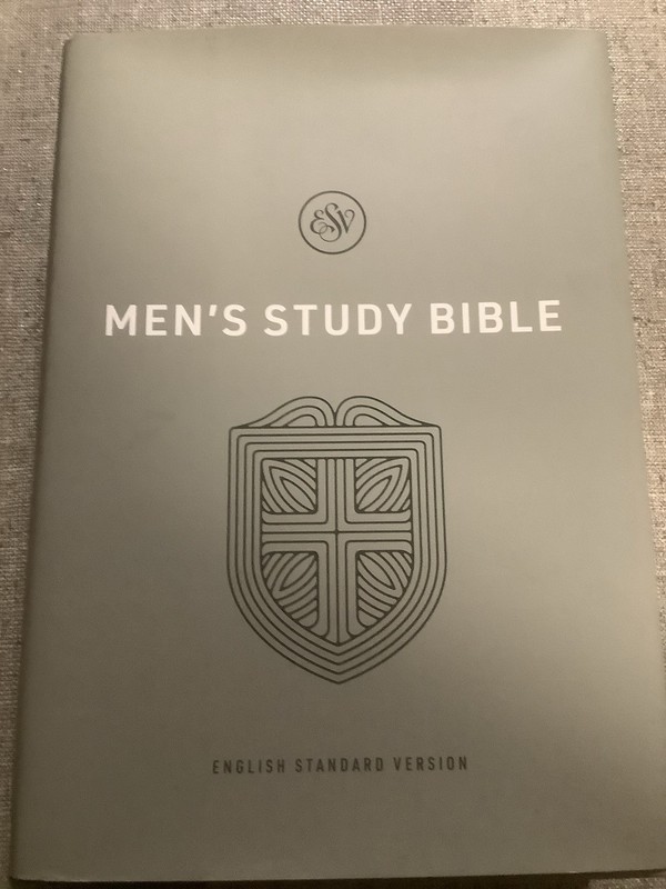 ESV Men’s Study Bible (Hardcover) by Alistair Begg (2022, Hardcover)