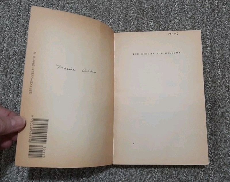 Vintage 1969 The Wind In The Willows by Kenneth Grahame, Dell Yearling, Juvenile gallery