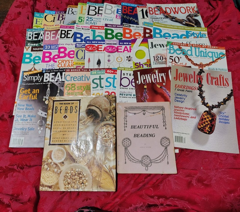Lot of 37 Bead Beadwork Jewelry Making Books and Magazines