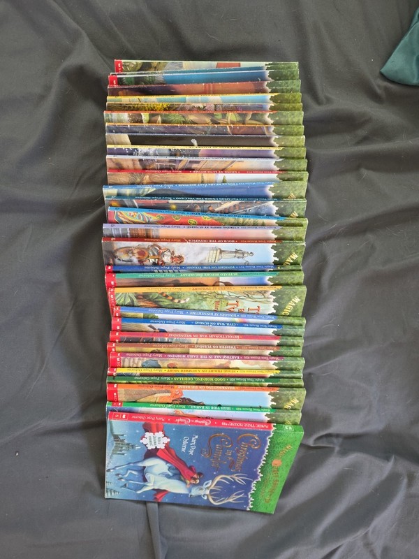 Magic Tree House By Mary Pope Osborne 1- 29