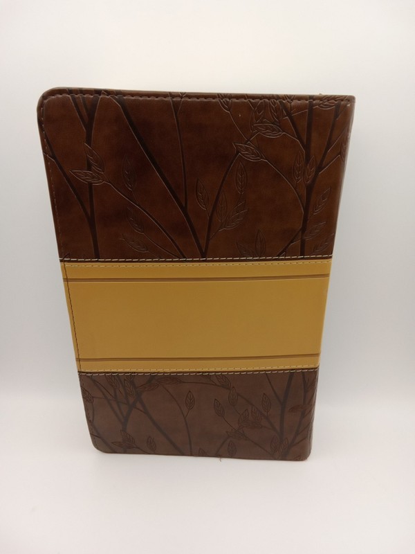 Women's Devotional Bible English Standard Version ESV, Crossway, Leather gallery