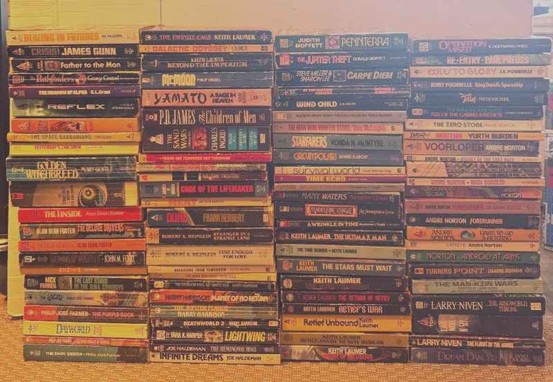 Huge Science Fiction Lot 94 Paperbacks Authors F-P Herbert Heinlein Niven