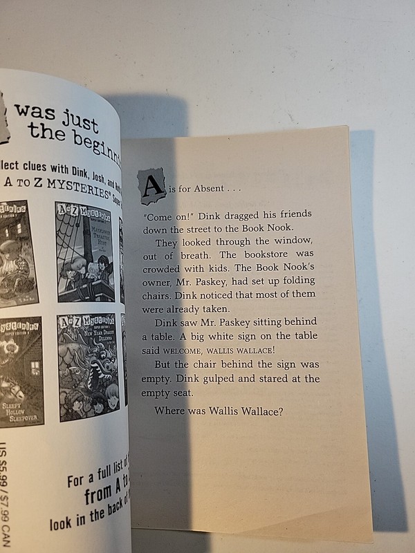 A to Z Mysteries Ser.: A to Z Mysteries : The Absent Author by Ron Roy (1997,... gallery