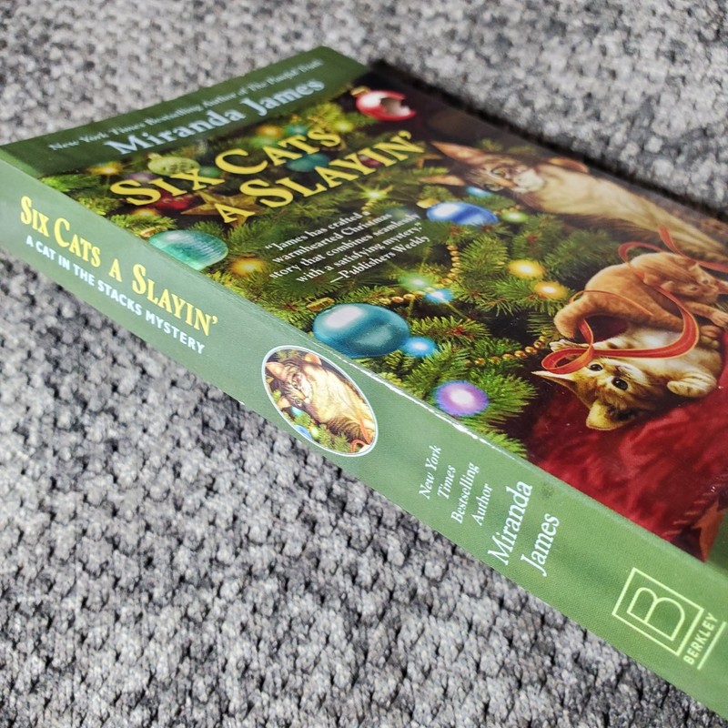 Six Cats A Slayin' Miranda James 2019 Paperback Cozy Christmas Mystery gallery