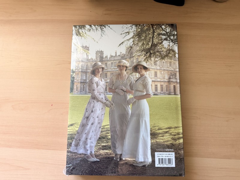The Costumes of Downton Abbey by Emma Marriott (NEW) gallery