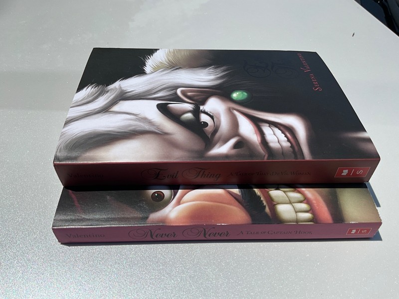 NEW Disney Villains Pack – Serena Valentino – “Evil Thing” & “Never Never” NIP gallery