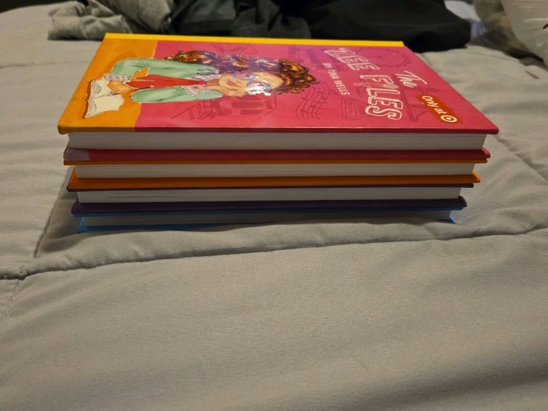 The Zee Files by Tina Wells - Set / Lot of 4 Hardcover Books - Volumes 1 2 3 4 gallery