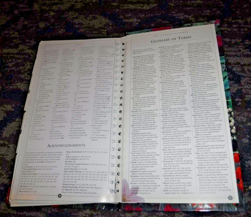 The Garden Planner Flip Book by John Walker - mix-and-match 320 suitable plants gallery