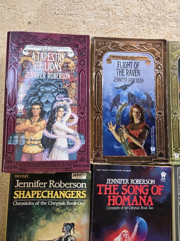 Jennifer Roberson Chronicles of the Cheysuli Fantasy PB Lot 8 Book Set DAW gallery