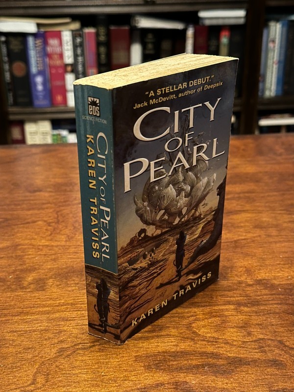 CITY OF PEARL by Karen Traviss (The Wess'har Wars) 1ST EDITION - 1ST PRINTING gallery