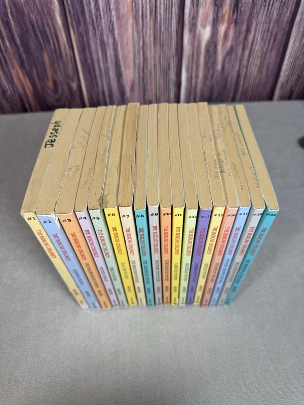 Vintage The Boxcar Children Book Set Series Lot Of 18 Books Gertrude Warner gallery
