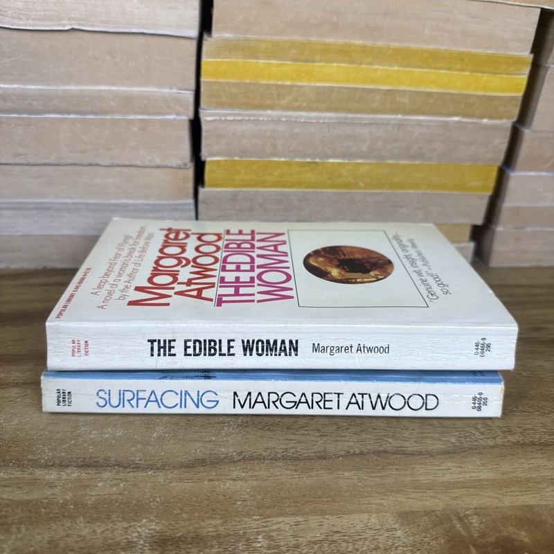 Lot Of 2 Margaret Atwood Surfacing And The Edible Woman Paperbacks Vintage gallery