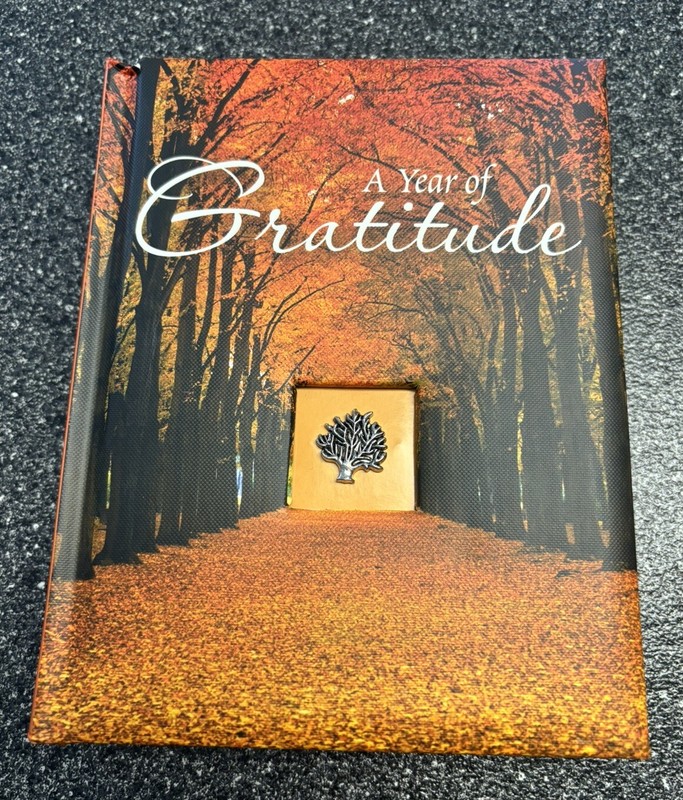 Year of Gratitude by Publications International Ltd. (2023, Hardcover) New