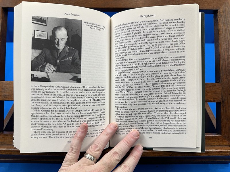 Fatal Decisions: Errors and Blunders in World War II- Edmund Blandford, 1999 gallery
