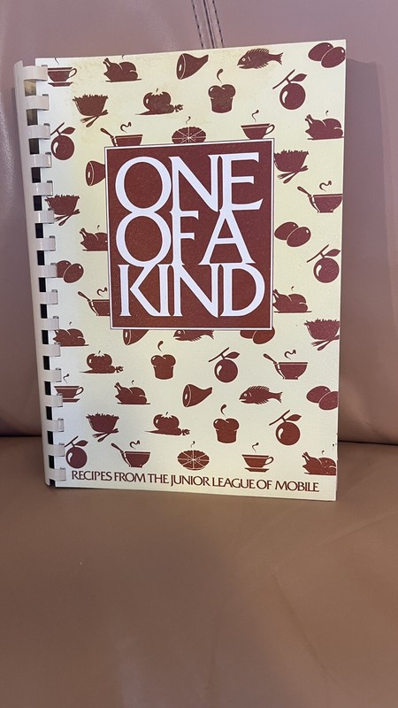 ONE OF A KIND Cookbook Recipes Junior League Of Mobile Excellent Cond 436 Pages